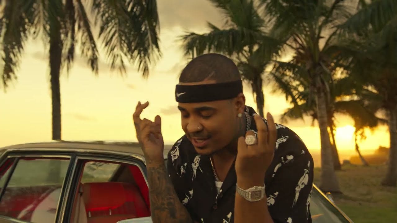 Lito Kirino - Mi Toxica [Official Video]