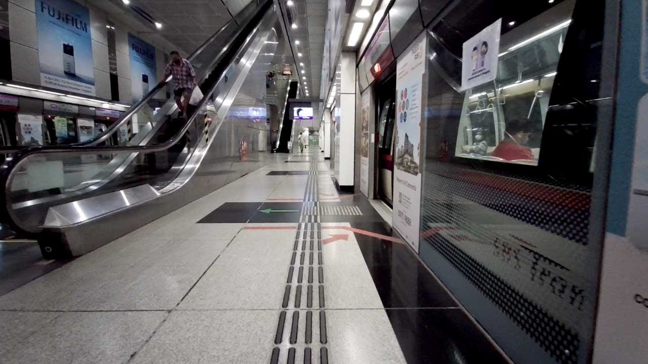 Singapore MRT ride from Outram Park to Bras Basah train station