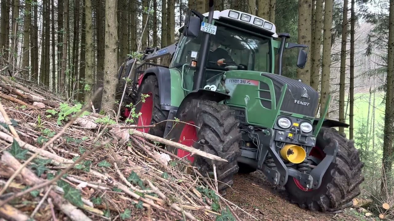 Energieholz aufsammeln🌲🚜🌲🚜 mit Fendt 310 Vario TMS am Rückewagen