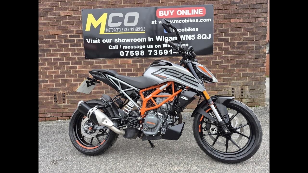 KTM Duke 125 @mcobikes 