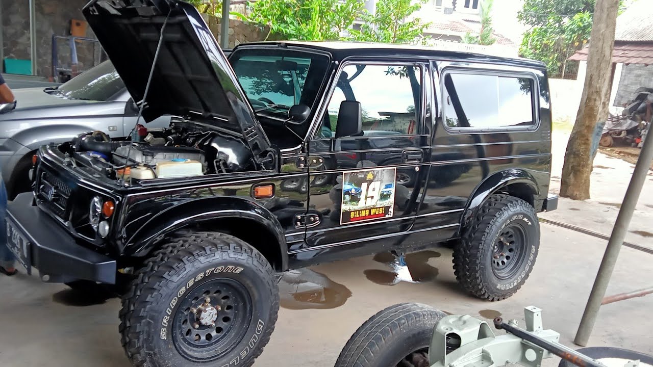 JIMNY KATANA TRIPLE GARAGE