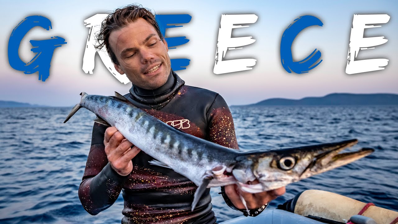 BARRACUDA пытается напасть на меня - Подводная охота в Греции. Часть 1