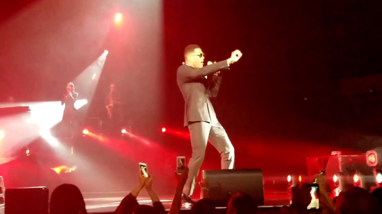 Maxwell at Van Andel Arena (Part 1)