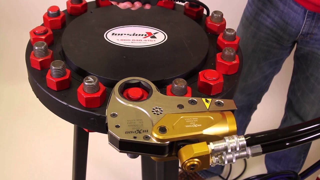 Running a TorsionX HexPro Hydraulic Torque Wrench