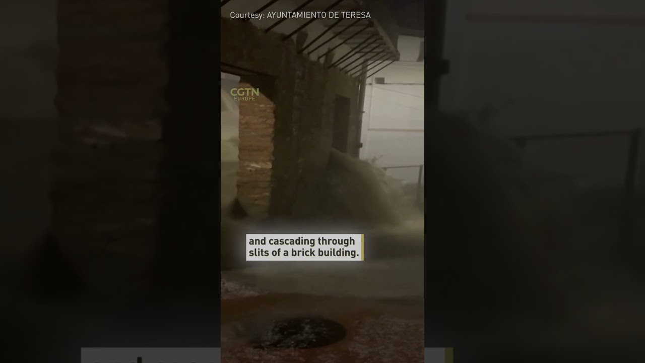 Electrical storms and hail caused flooding in two provinces of Spain