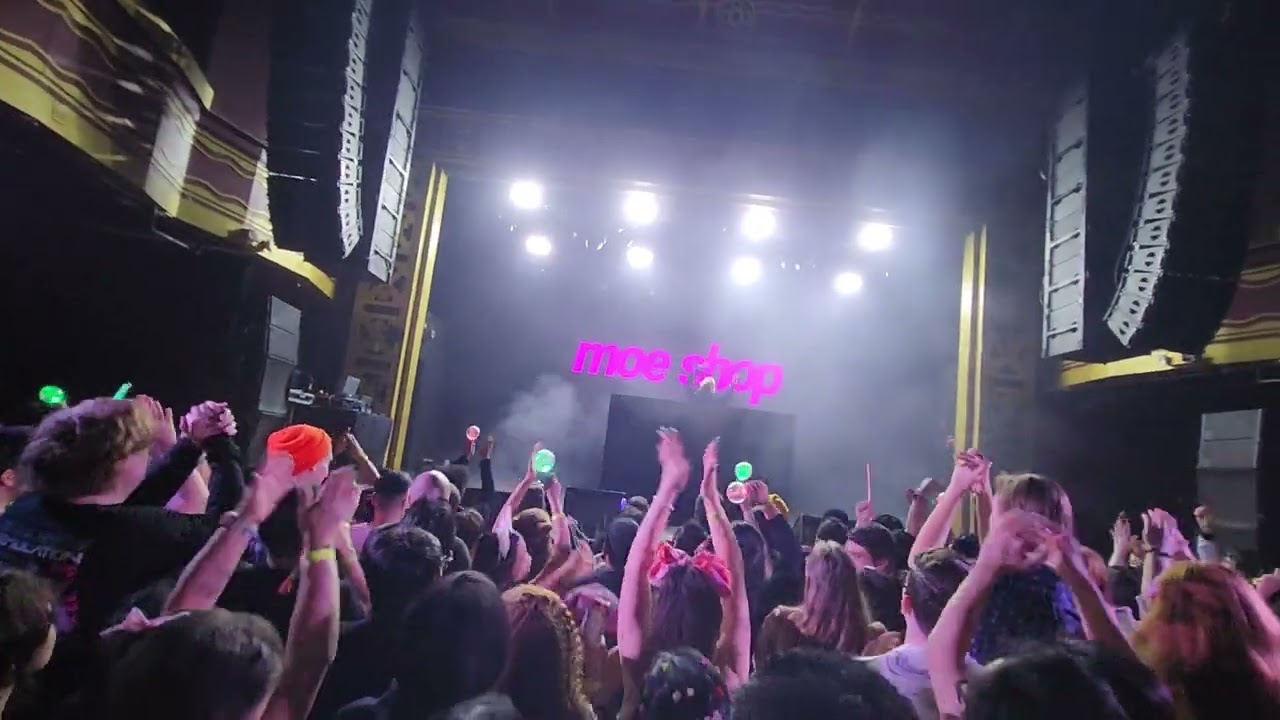 Moe Shop Kyary Pamyu Pamyu Opener
