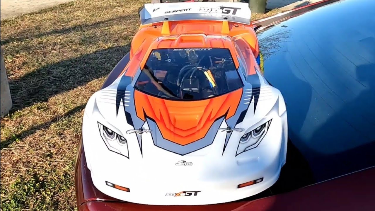 Serpent SRX8 GT RTR v KIT SRX8 WC at Fairwood Park