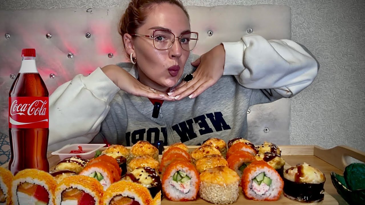 МУКБАНГ/ РОЛЛЫ 🍣/ FOOD/ 🍱 ОБЖОР/ ASMR/ ОТПУСК-МОРЕ/ БОЛТАЕМ НА КРОВАТКЕ 🛏️