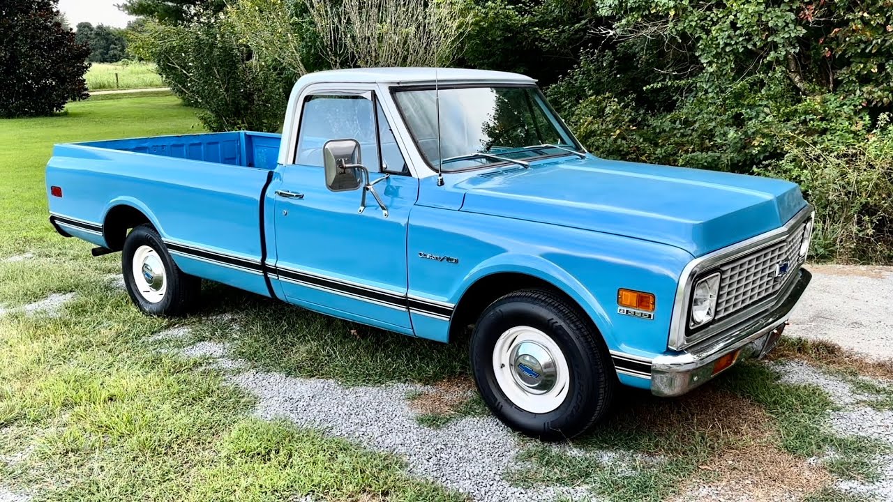 Как отличить грузовик Chevrolet C10 1971 года от грузовика 1972 года. Интересные факты с автошоу!