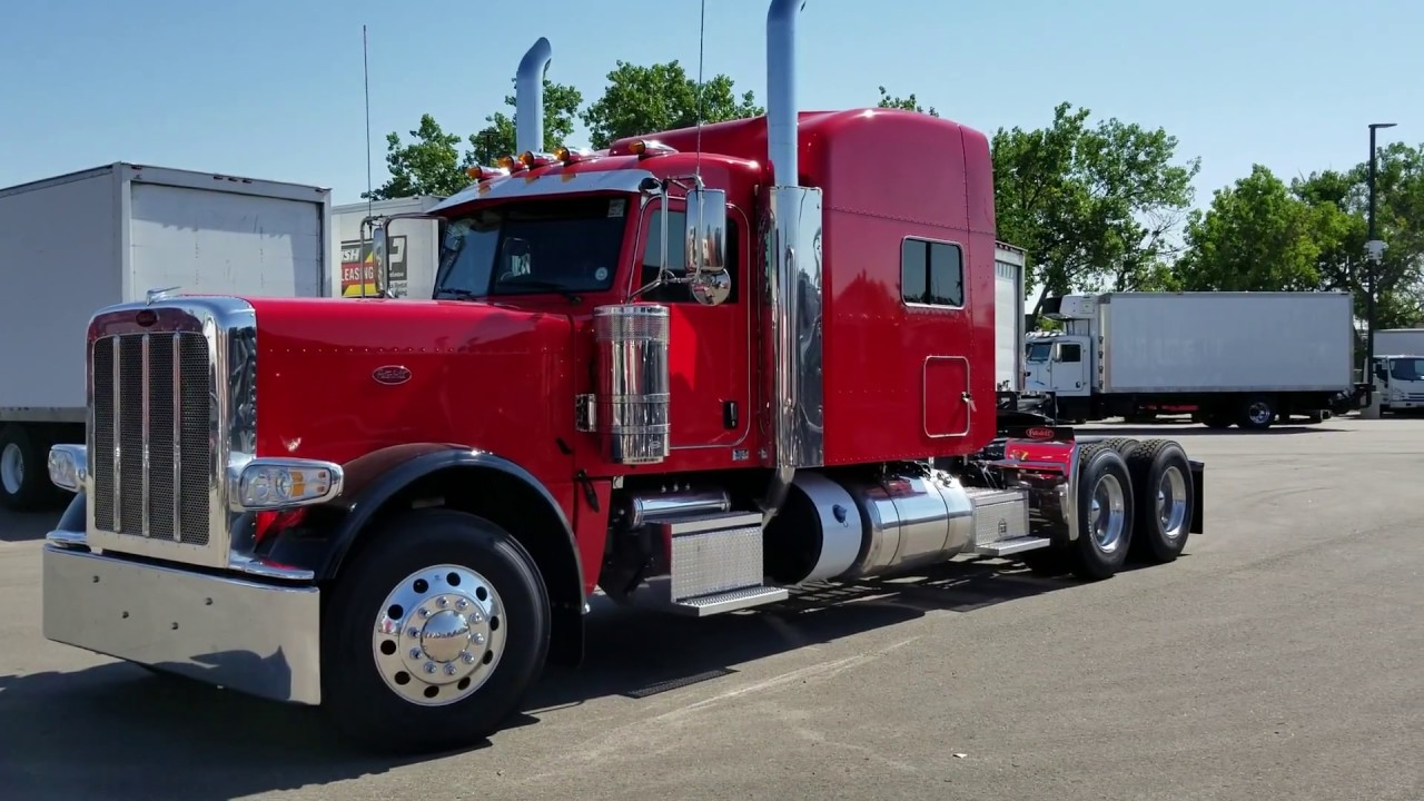 2019- Peterbilt 389 Ultra - Viper Red,/Black Fenders - 78