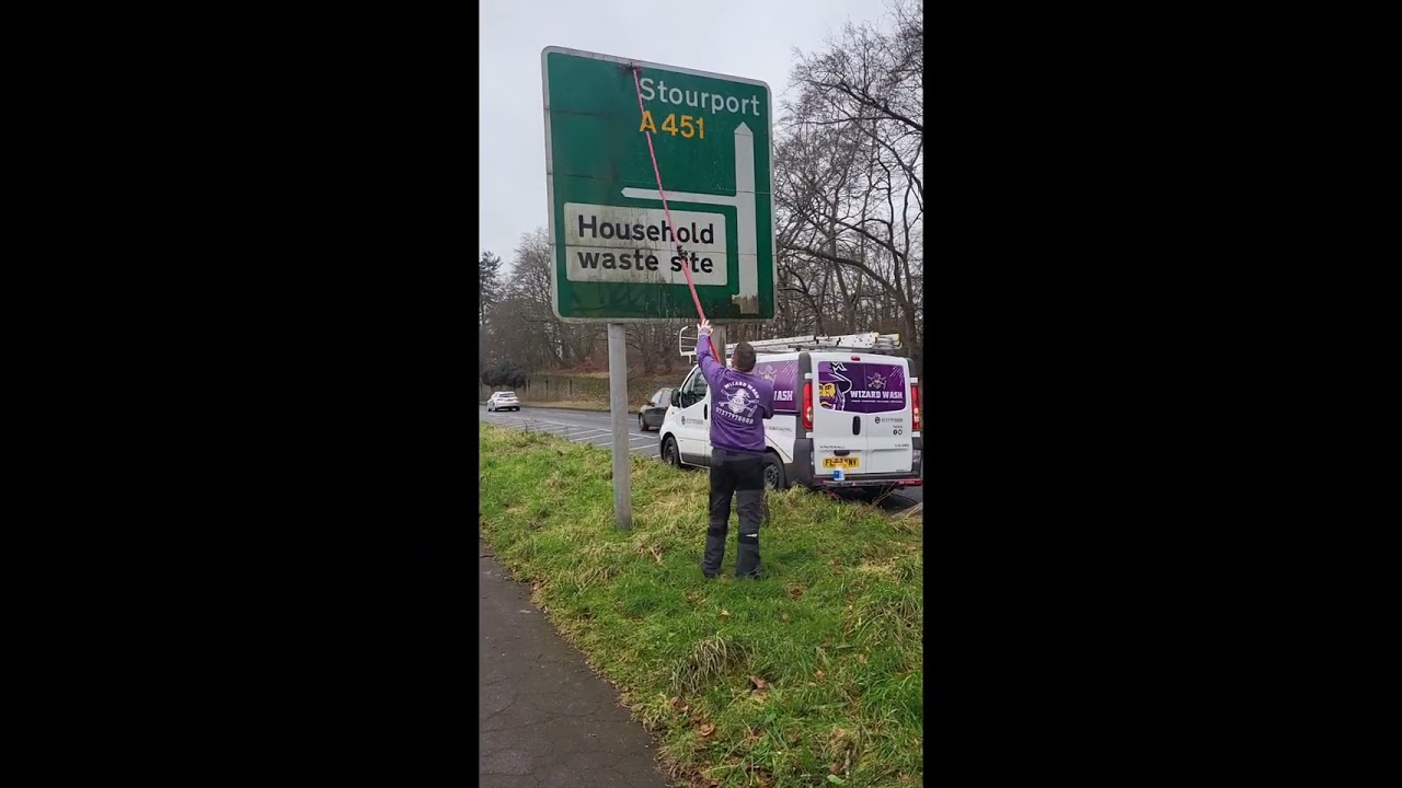 Cleaning up DIRTY Road signs