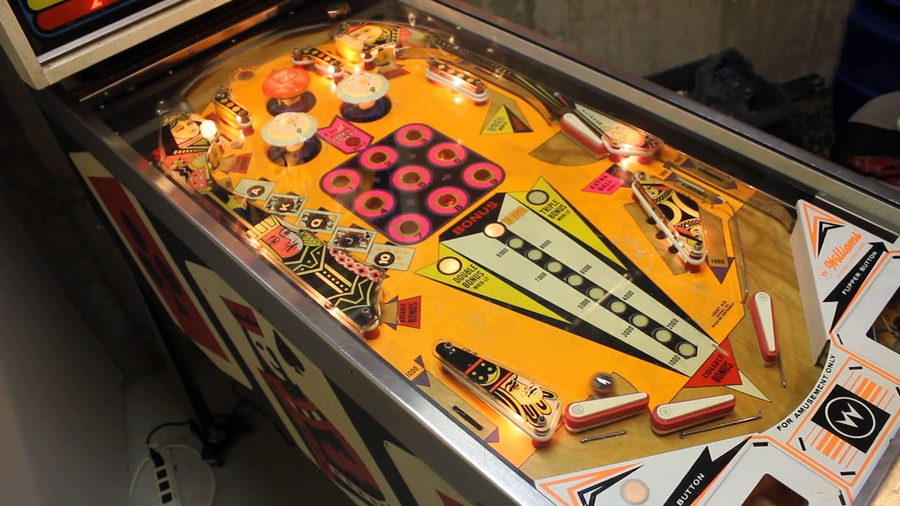 1974 Williams LUCKY ACE pinball machine