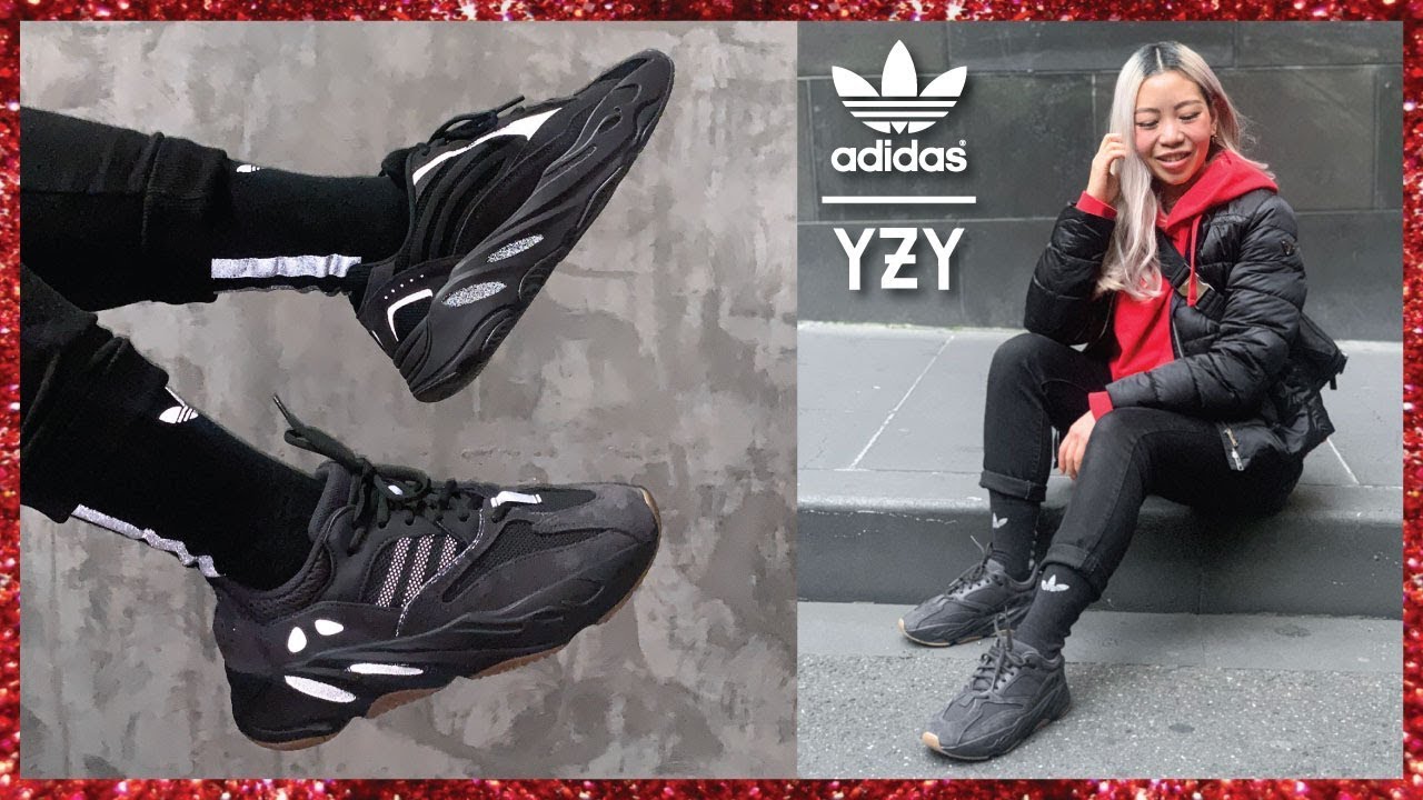 YEEZY 700 V1 UTILITY BLACK Review & On-Feet + VANTA Comparison