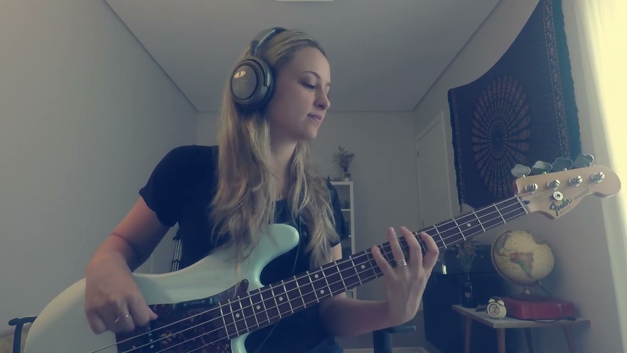 Flowers - Miley Cyrus (Bass Cover)