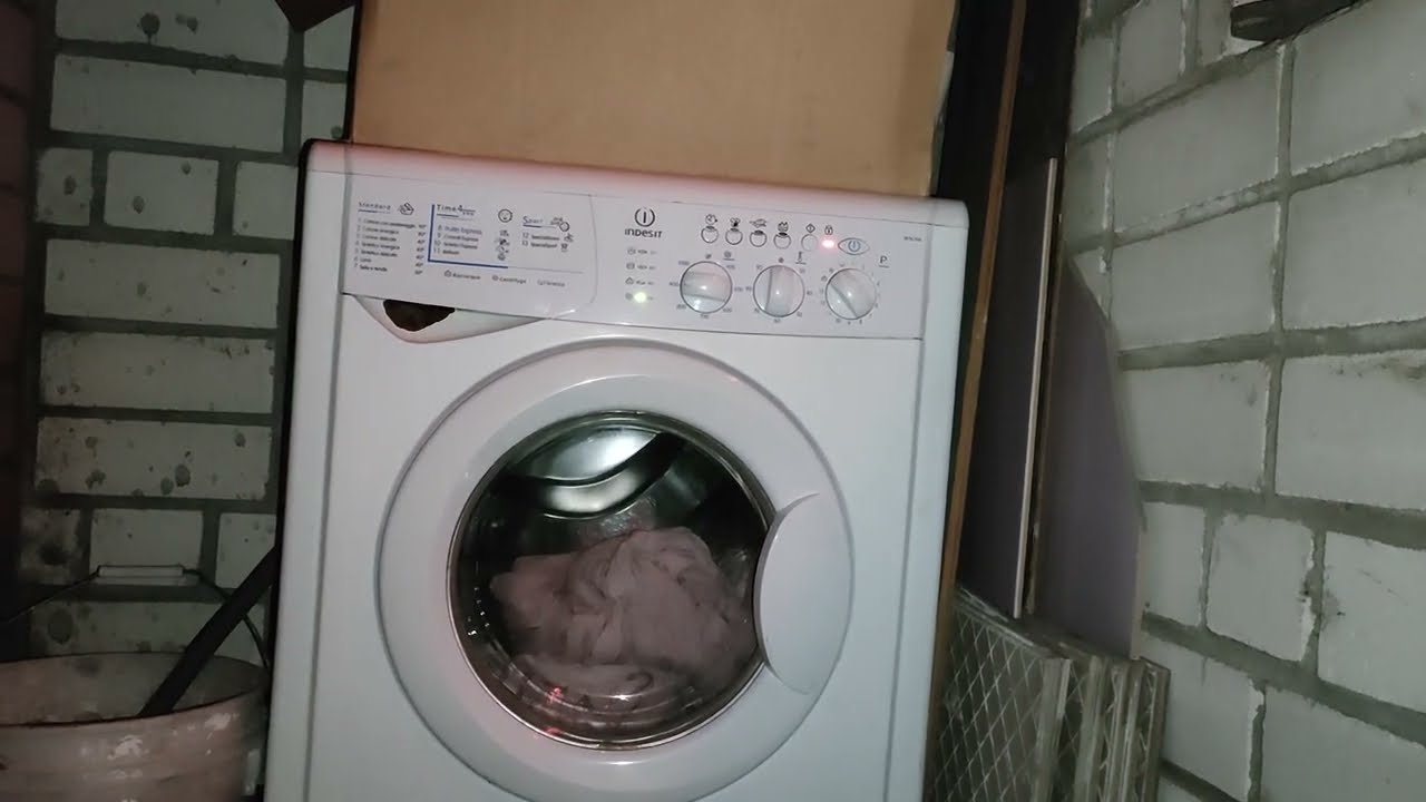 Indesit WISL 106 - fast overview and spin (old video)