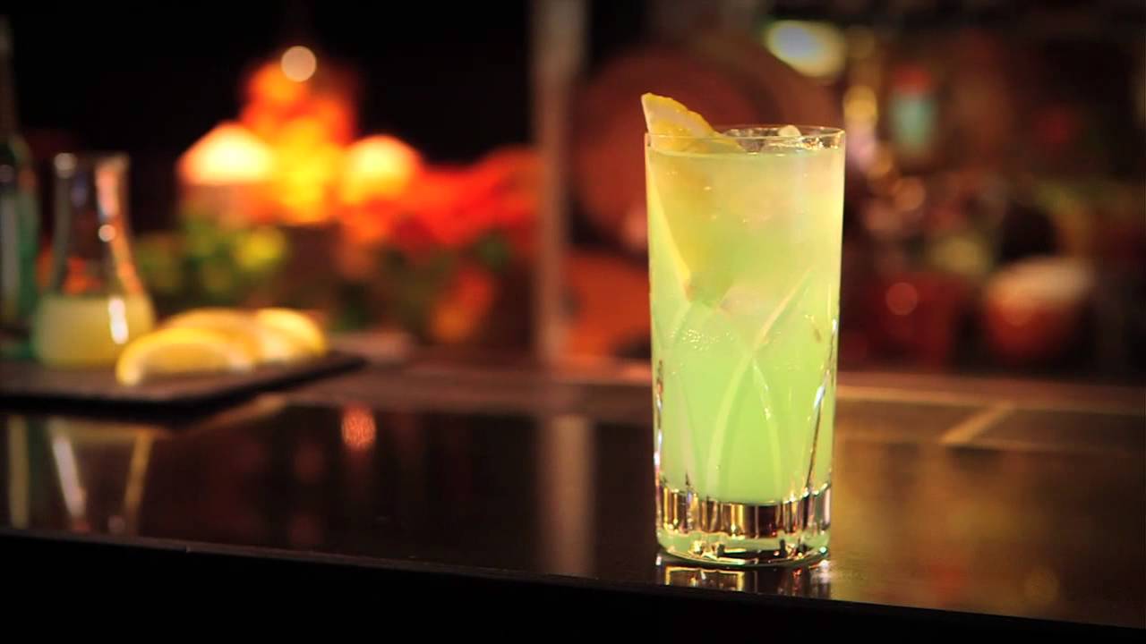 Applesinth Cocktail With Green Fairy Absinthe | Fine Drinks Movement