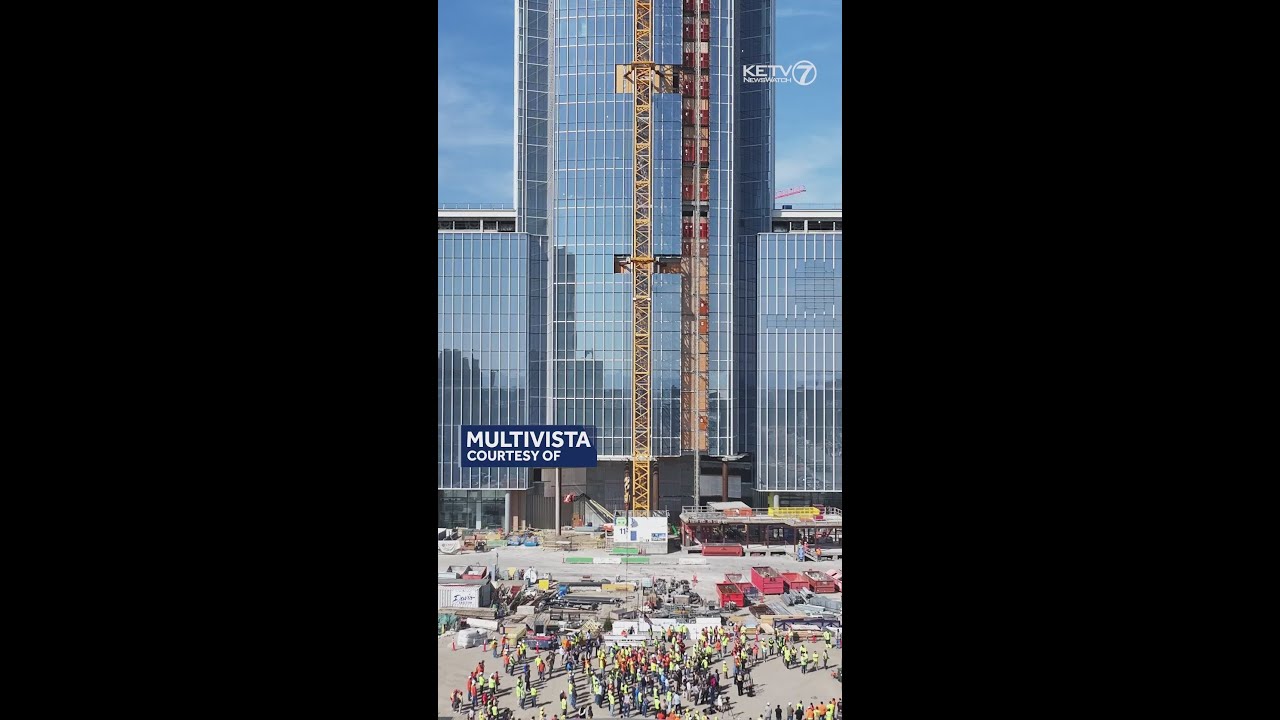 Mutual of Omaha skyscraper celebrates 'topping out' ceremony