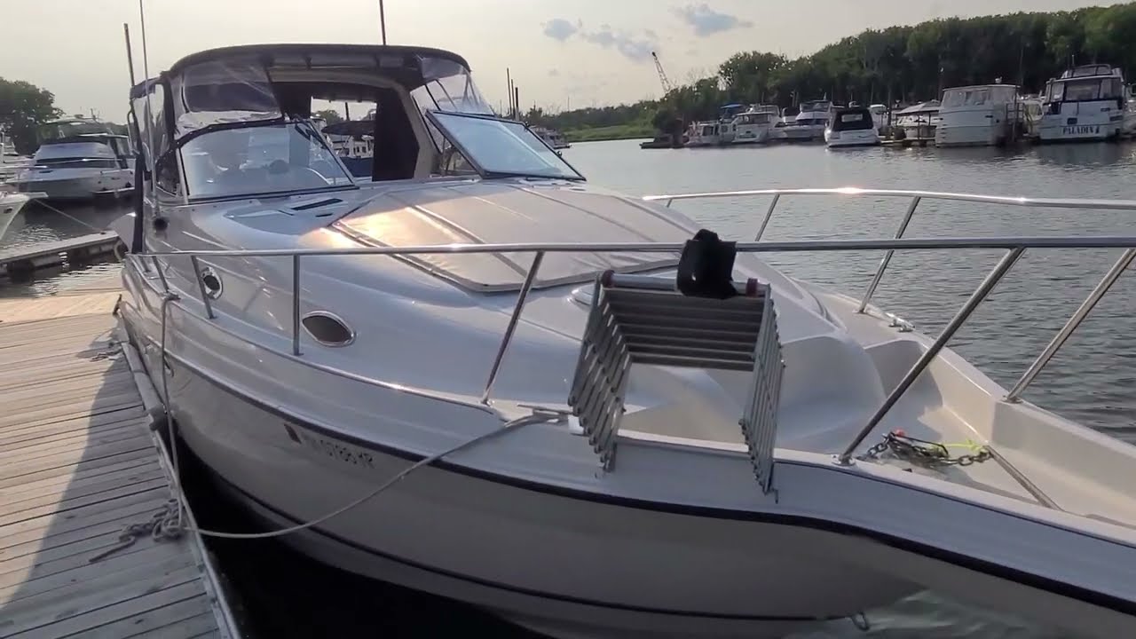 Take a look at this cabin on the water, a perfect balance of space and cruising comfort, Regal 2760