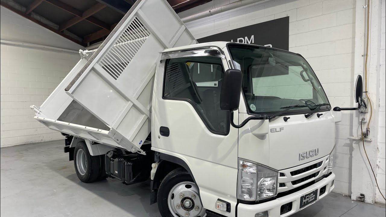 2019 Isuzu Elf 3 Way Tipper, 56,500km, 6 Speed Manual, 3000cc Turbo Diesel, Come View Today!