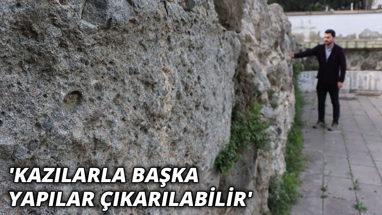 Tarihi kalenin surları zamana dayanamadı