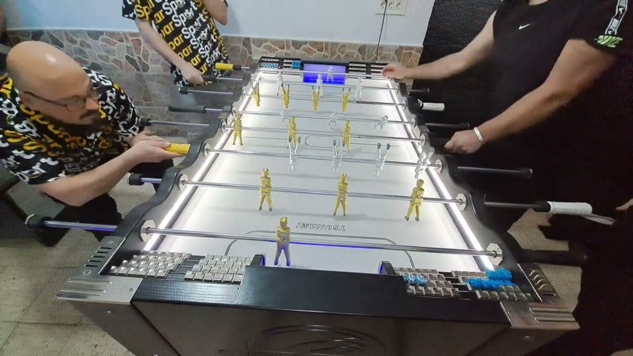 GRUPO 4: KEVIN-ROQUE VS EVELYN-MANUEL MARMOL