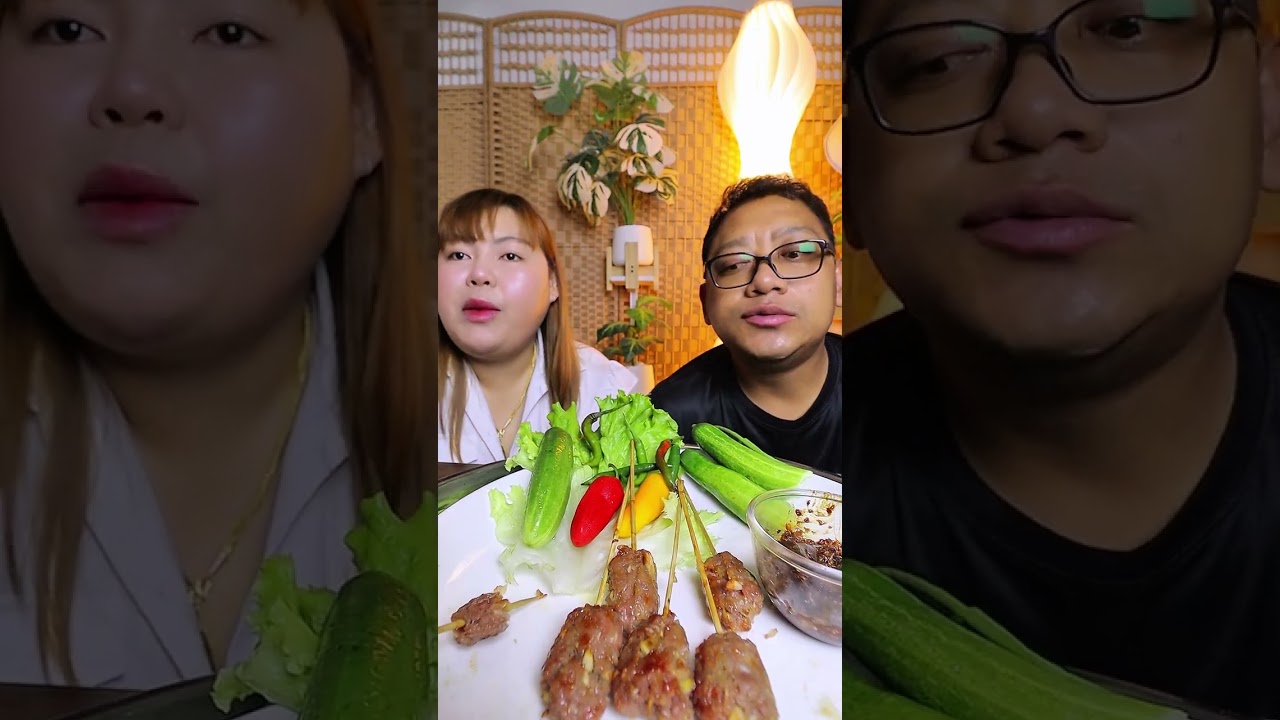 แหนมเนื้อย่างเสียบไม้เมนูข้าวหมดกระติบ ต้นหอมกรอบๆพริกสดๆ