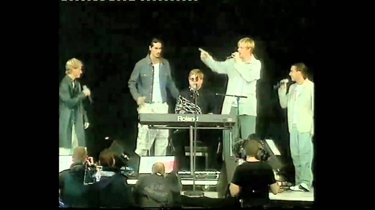 Elton & Backstreet Boys live - Philadelphia Freedom - Party in the Park 2000
