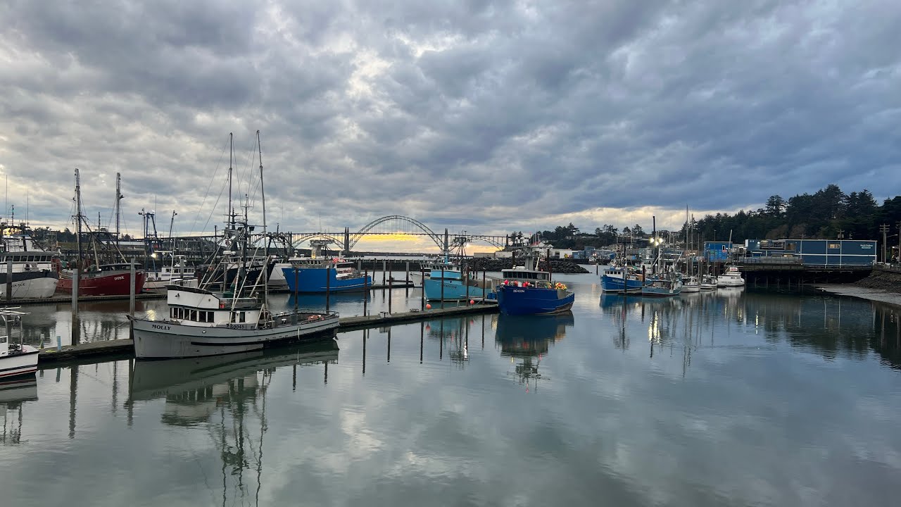 Newport, Oregon | Walking Tour | Coastal Town | Oregon Coast | Ambient Walk