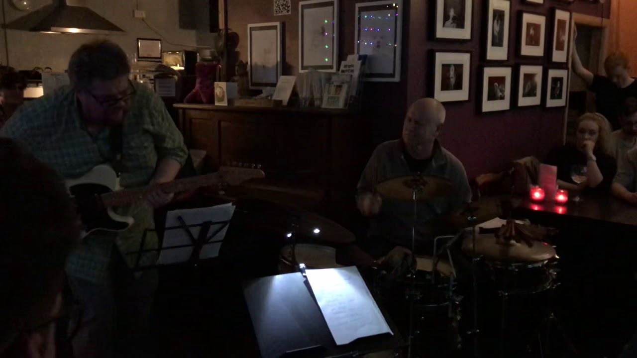 Hydra -Dave Hassell and Nik Svarc Duo Live @ Jazz @ The Deli Lama