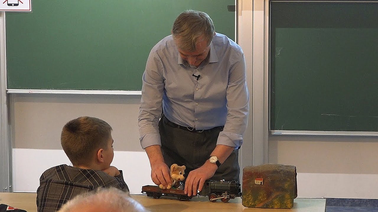 Michal Křížek - Paradoxy ve speciální teorii relativity (KS ČAS 9.3.2020) (v2)