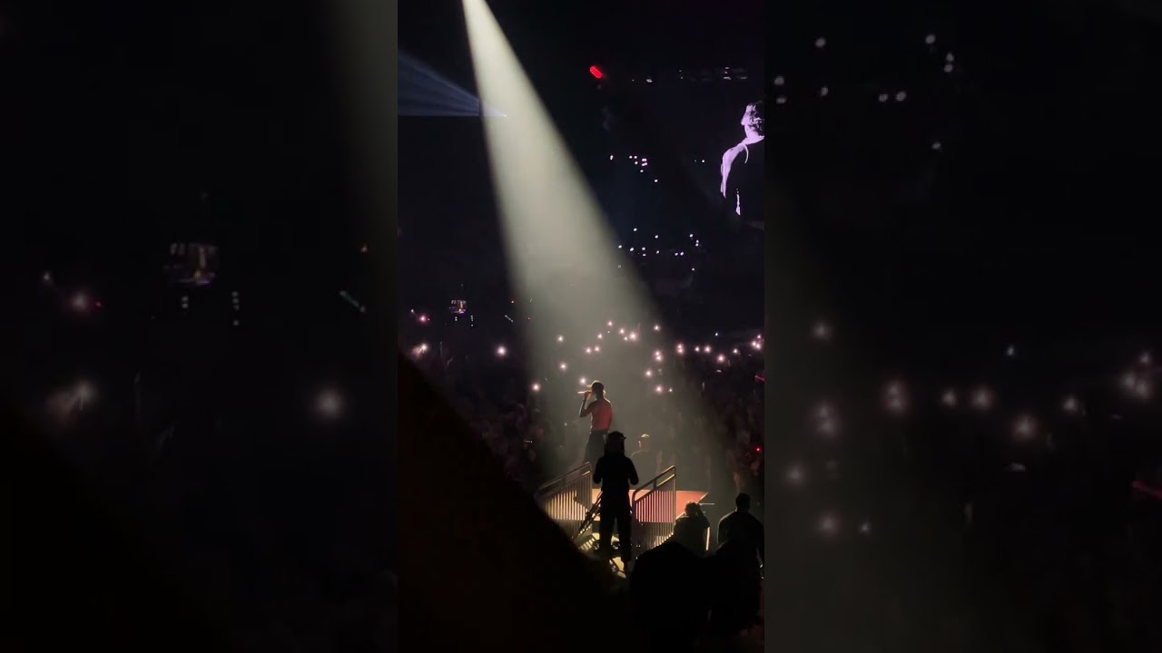 mgk - sun to me / Lonely Road - 12/6/25 - lost americana tour - Fiserv Forum - Milwaukee, WI
