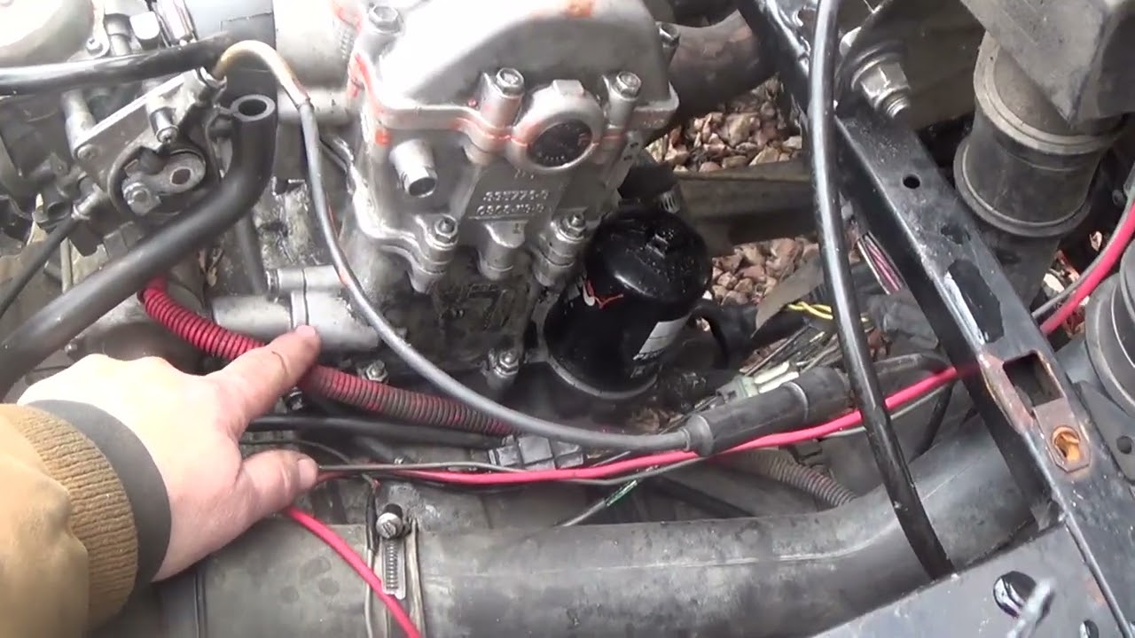 Arctic Cat Prowler XT 650 H1 Carb Spraying Fuel Issue - Resolved