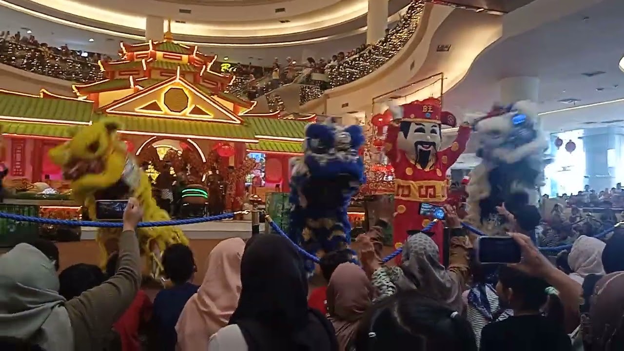 Atraksi Barongsai di Rita Mall Purwokerto, 16 féb2y6