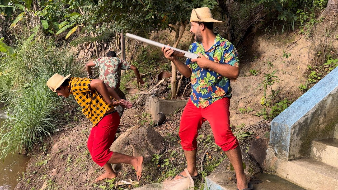 SEU BIU PEGA MAYKINHO E PEZIN PESCANDO ESCONDIDO NO RANCHO | A TURMA DO MAYKINHO