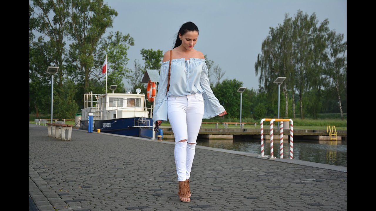 Strój dnia: Stylizacja z bluzką z odkrytymi ramionami