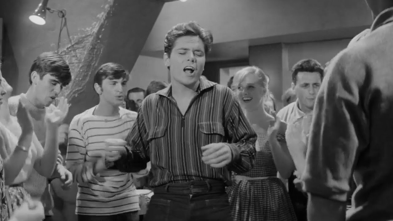 Cliff Richard & The Shadows - Love (1959) - HD