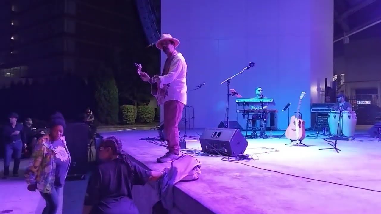 Elsten Torres Vid 6 - 9-15-23 -   :-Levitt