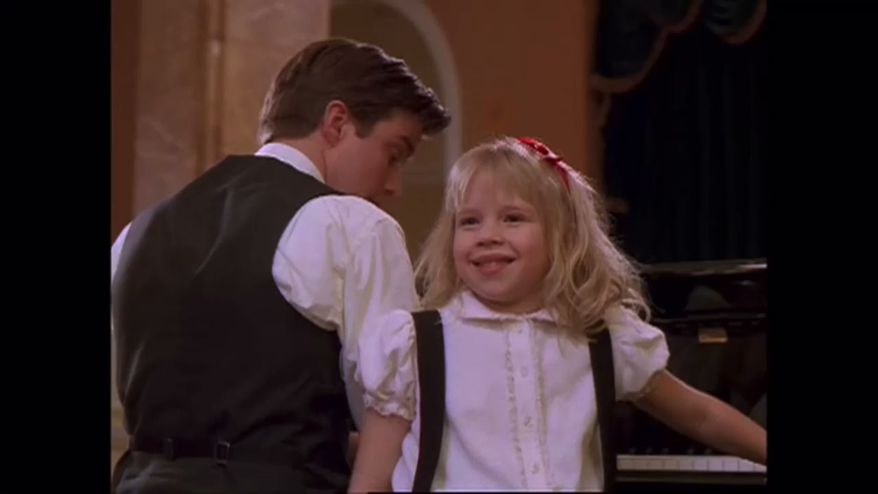 eloise at christmastime but it’s just gavin creel as bill