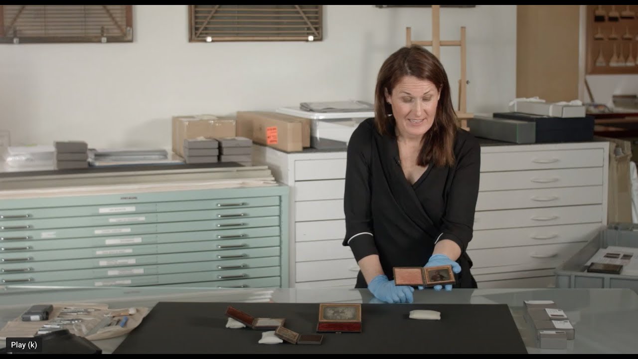 Pocket treasures: daguerreotypes, ambrotypes and tintypes | #TogetherInArt What’s in the box?