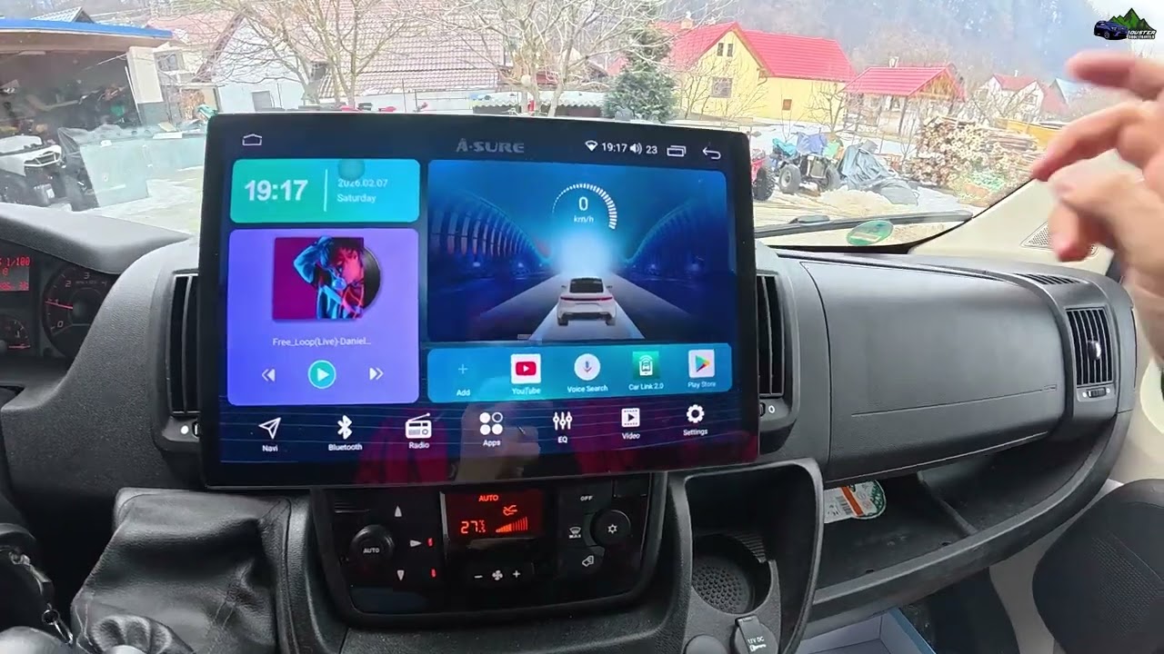 Огромный навигационный экран Citroen Jumper A-sure 13,1 дюйма с GPS и поддержкой Android CarPlay.