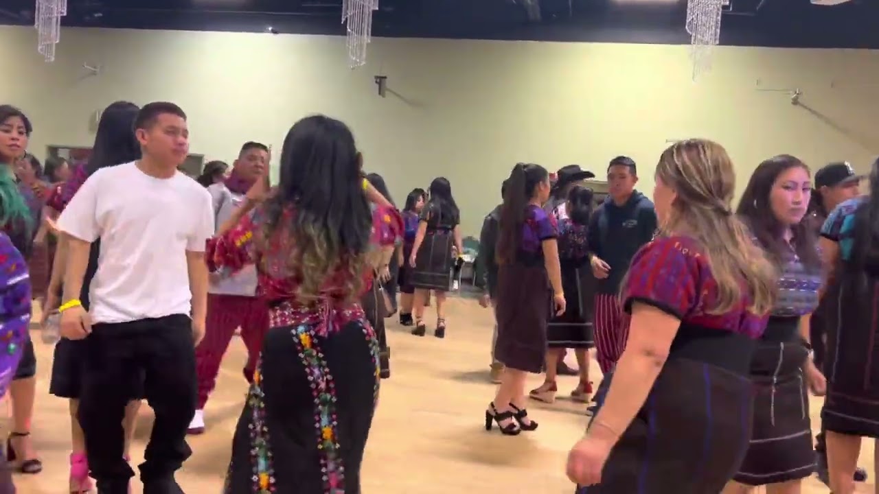 Baile Oakland 2023 con los elegidos de todos santos