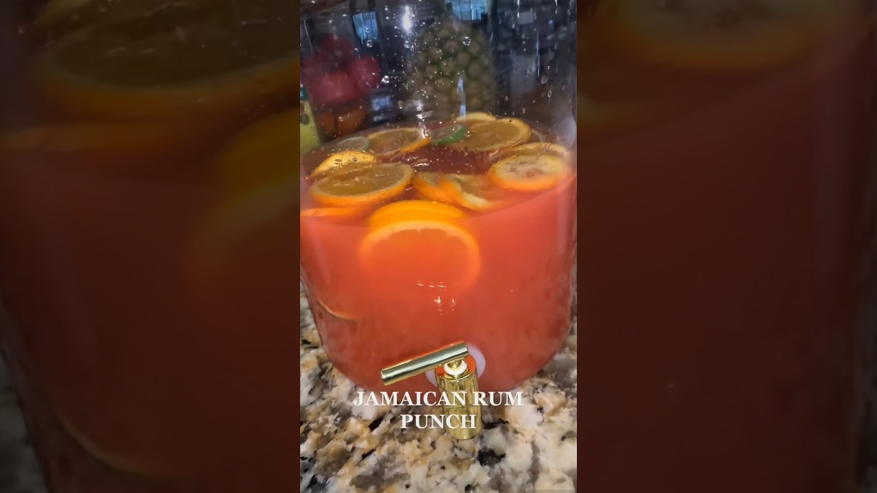 Easy Jamaican Rum Punch! #rumpunch #cocktailrecipe #summerdrink