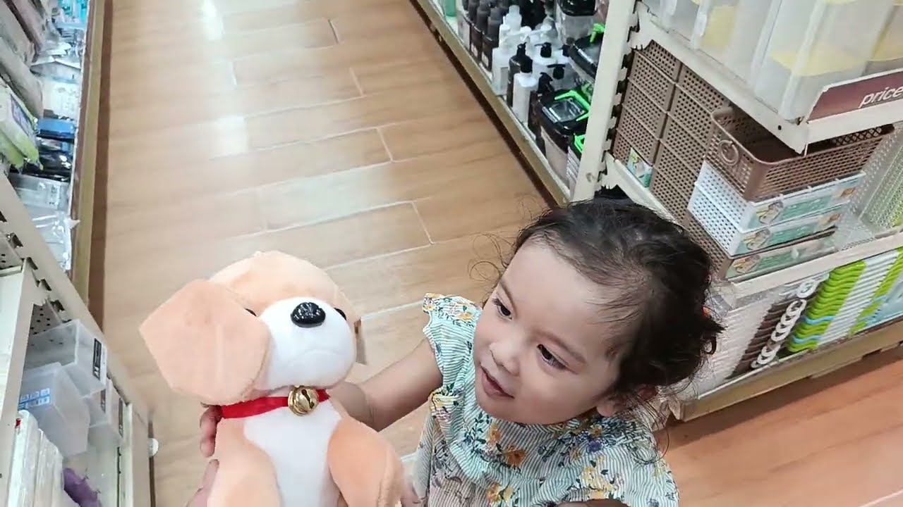 Michan shopping at Japan Home Center