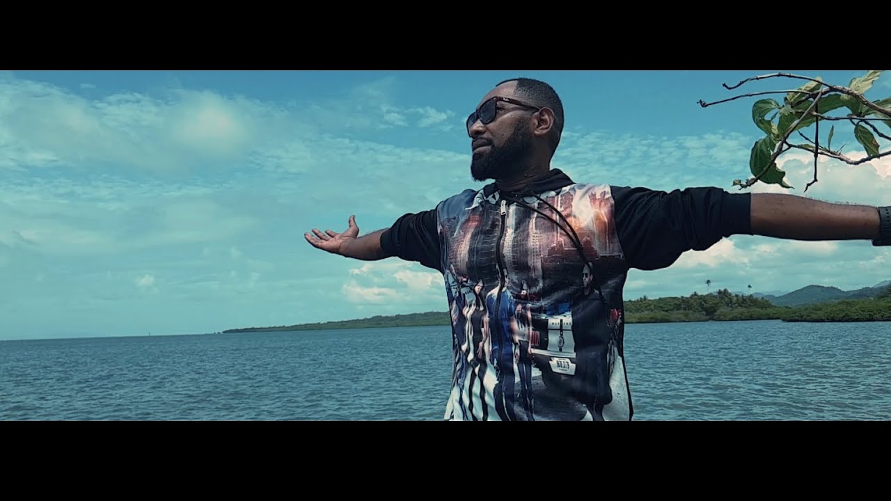 NOQU SENI TAGIMOUCIA by NAGIGI BOYS ft. Kerry Damudamu & Josefa Namatua