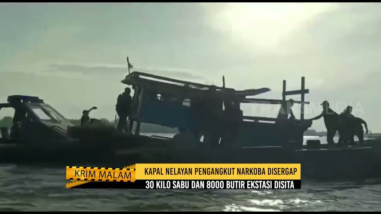 Kapal Nelayan Pengangkut Narkoba Disergap Di Tengah laut | KRIM MALAM (26/10/22)