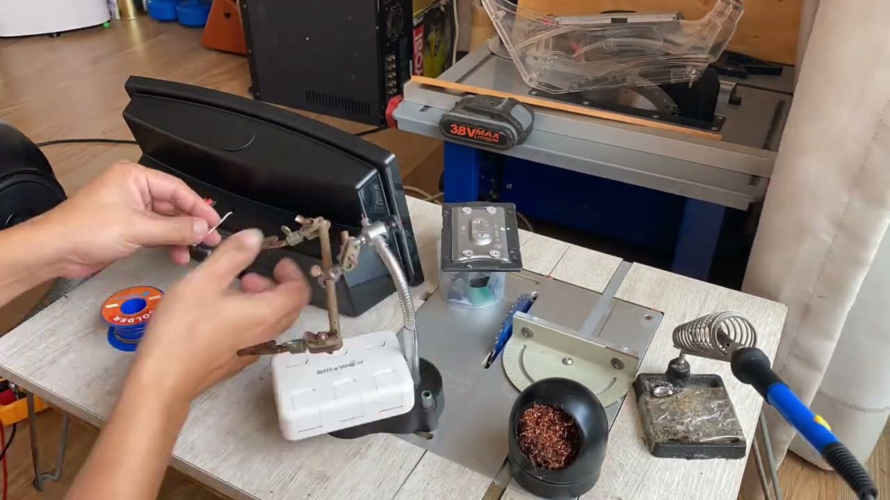 Bluetooth speaker moded from old Bose sounddock speaker!