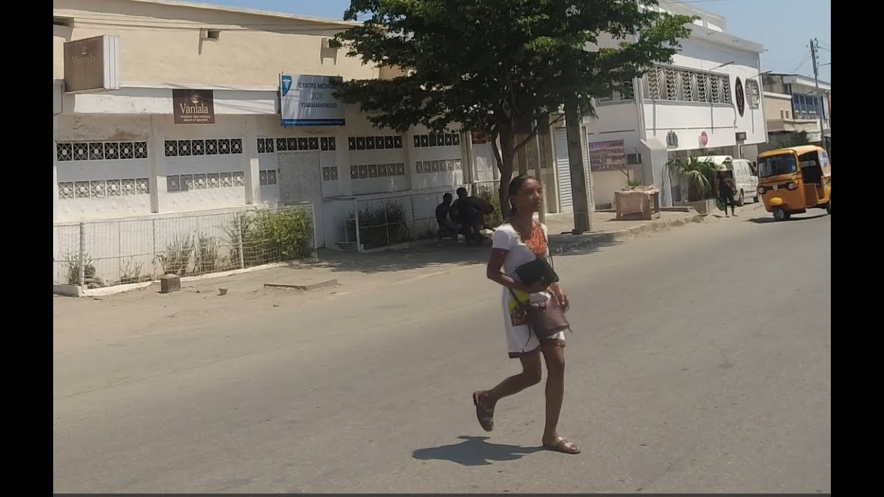 Une Promenade dans les Rues de Mahajanga - Partie 4