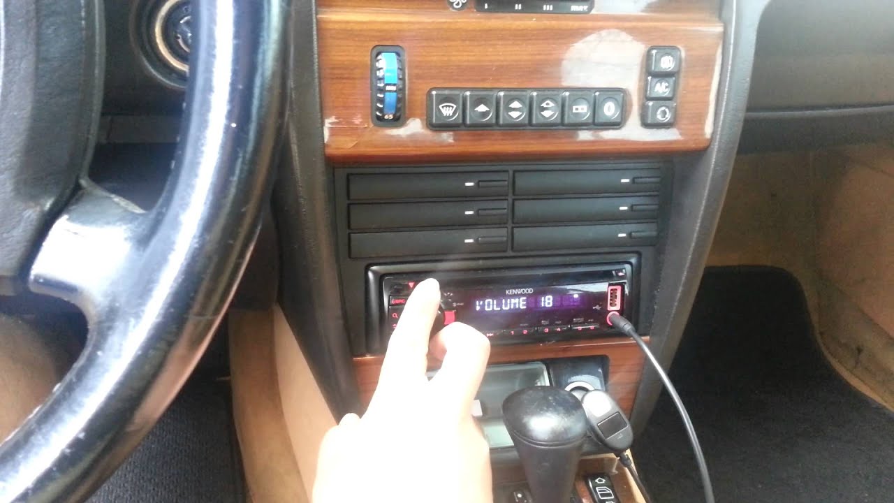 1991 Mercedes-Benz 190E 2.3 (W201) Start Up/Tour
