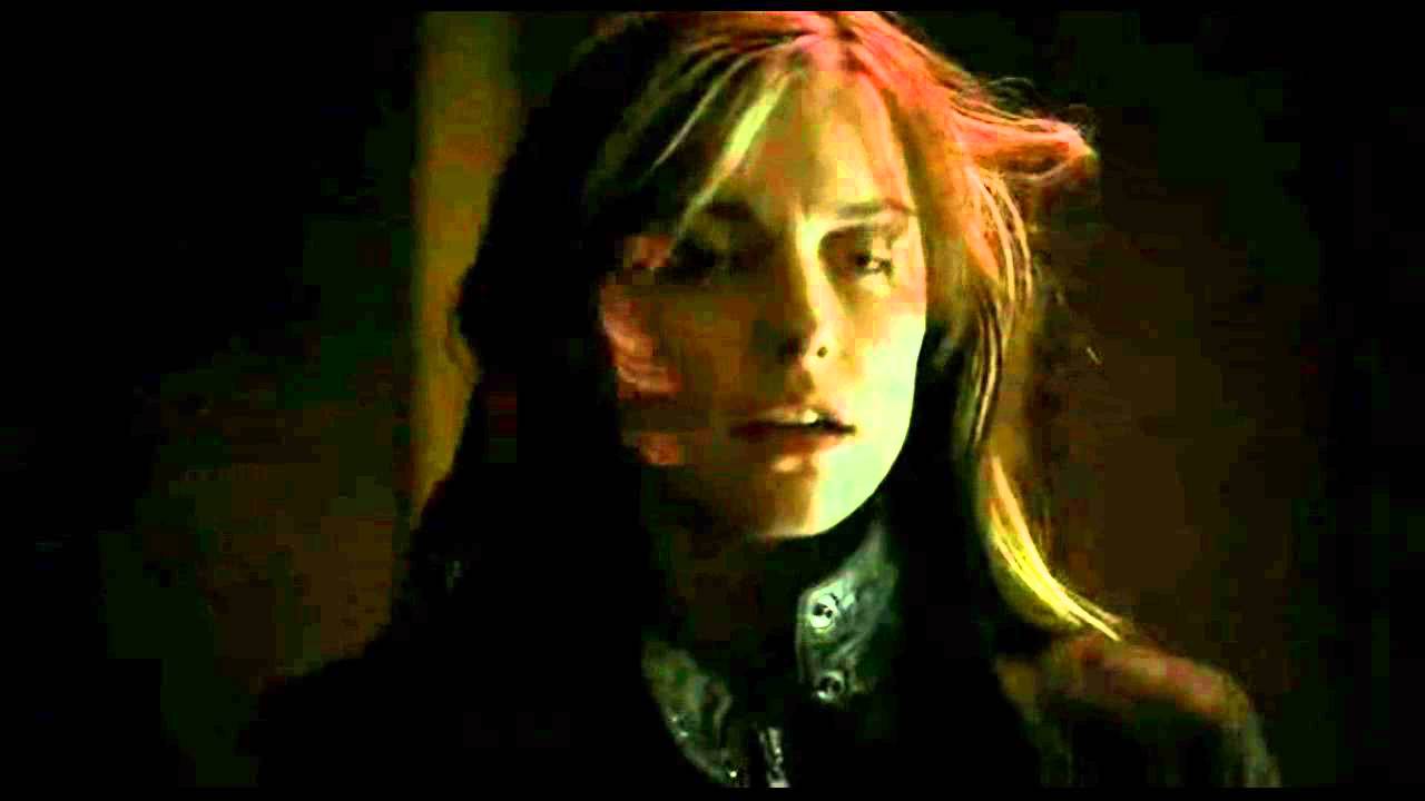 Mia Kirshner as Mandy in 24 [Season 1]