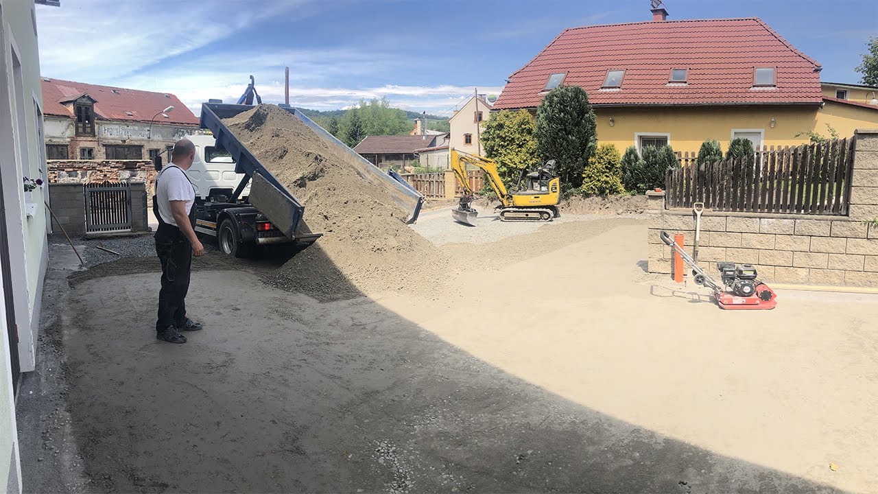 Příprava podkladu pod dlažbu ( ŠD - štěrkodrť & KSC - kamenivo zpevněné cementem ) #ZemníPráceDostál